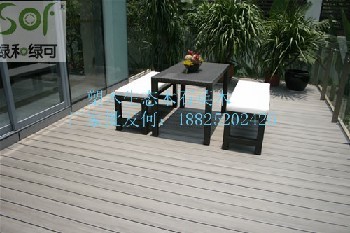 海南仿木紋地板 戶(hù)外空間的理想選擇與生態(tài)木地板優(yōu)勢(shì)